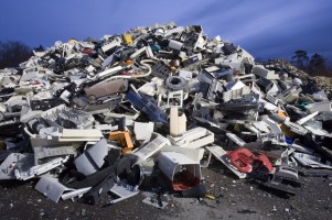 plastics-from-e-waste-from-national-geographic-photographer-1024x682